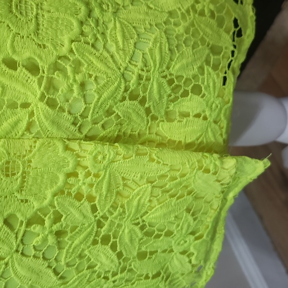 J. CREW COLLECTION Neon Yellow Lace Sheath Cocktail Work Spring Dress - Picture 11 of 16